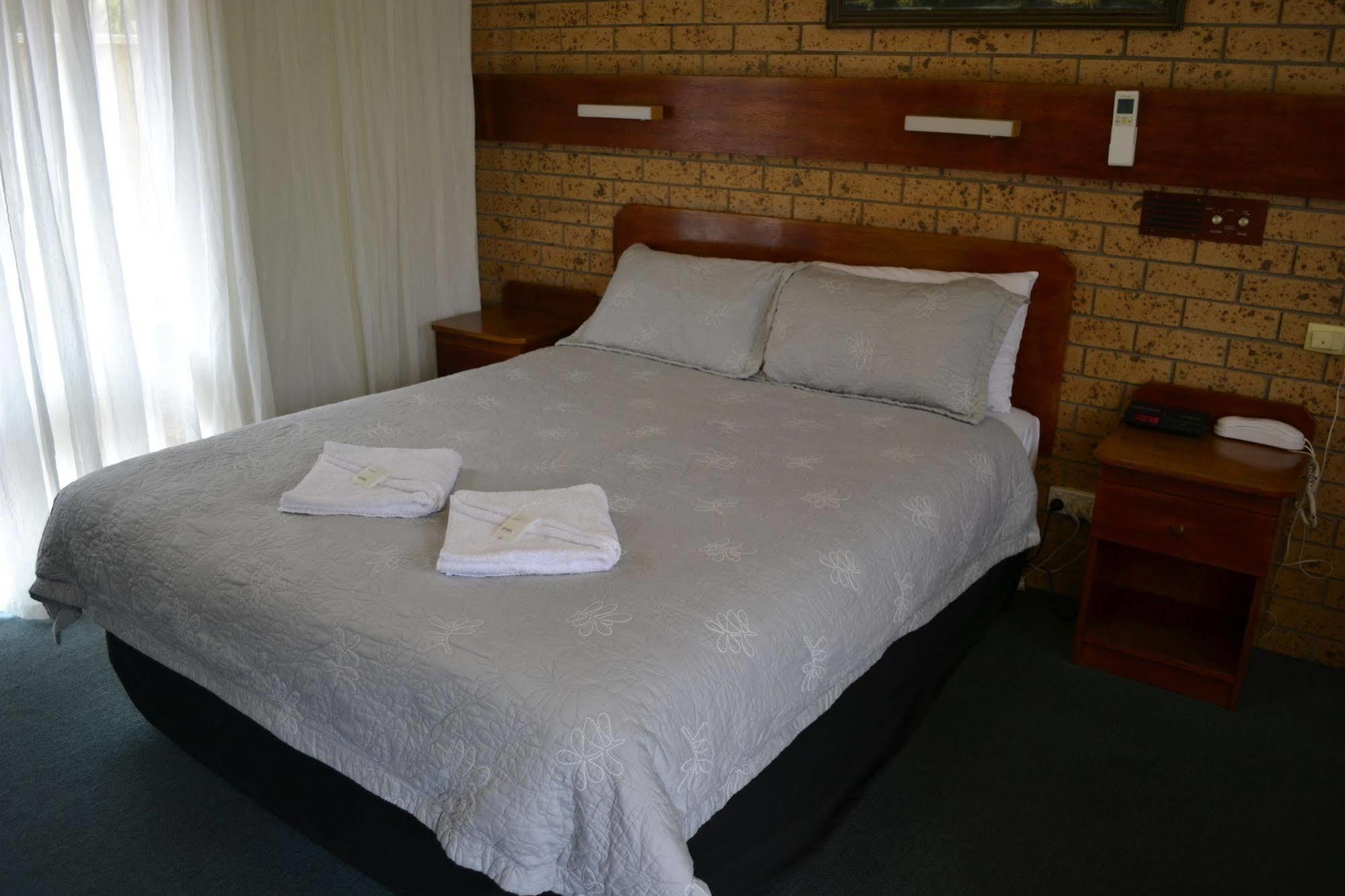 Colac Mid City Motor Inn Exteriér fotografie