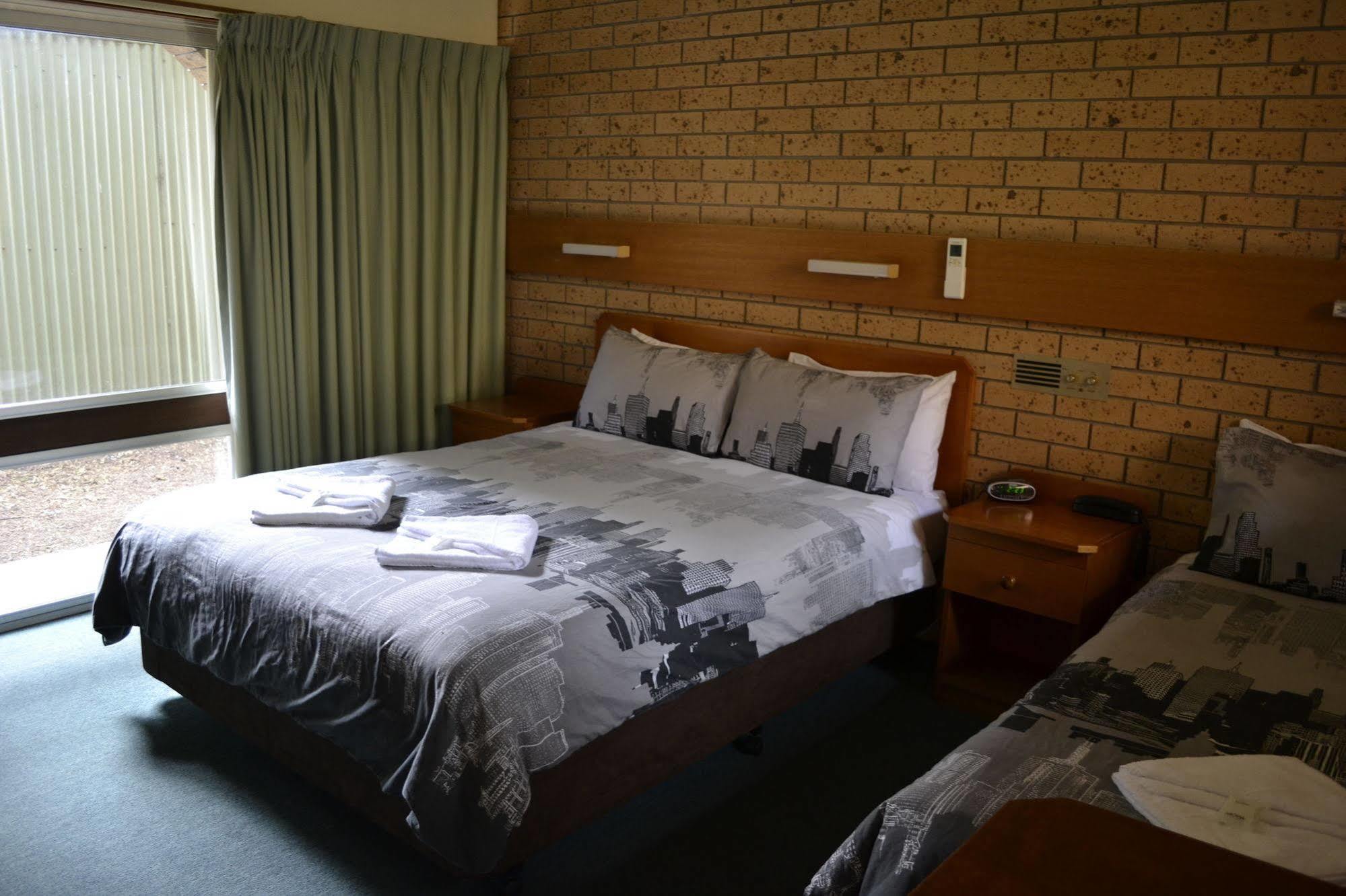 Colac Mid City Motor Inn Exteriér fotografie