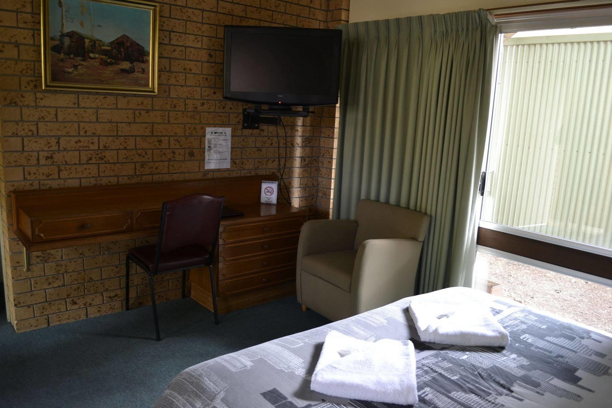 Colac Mid City Motor Inn Exteriér fotografie