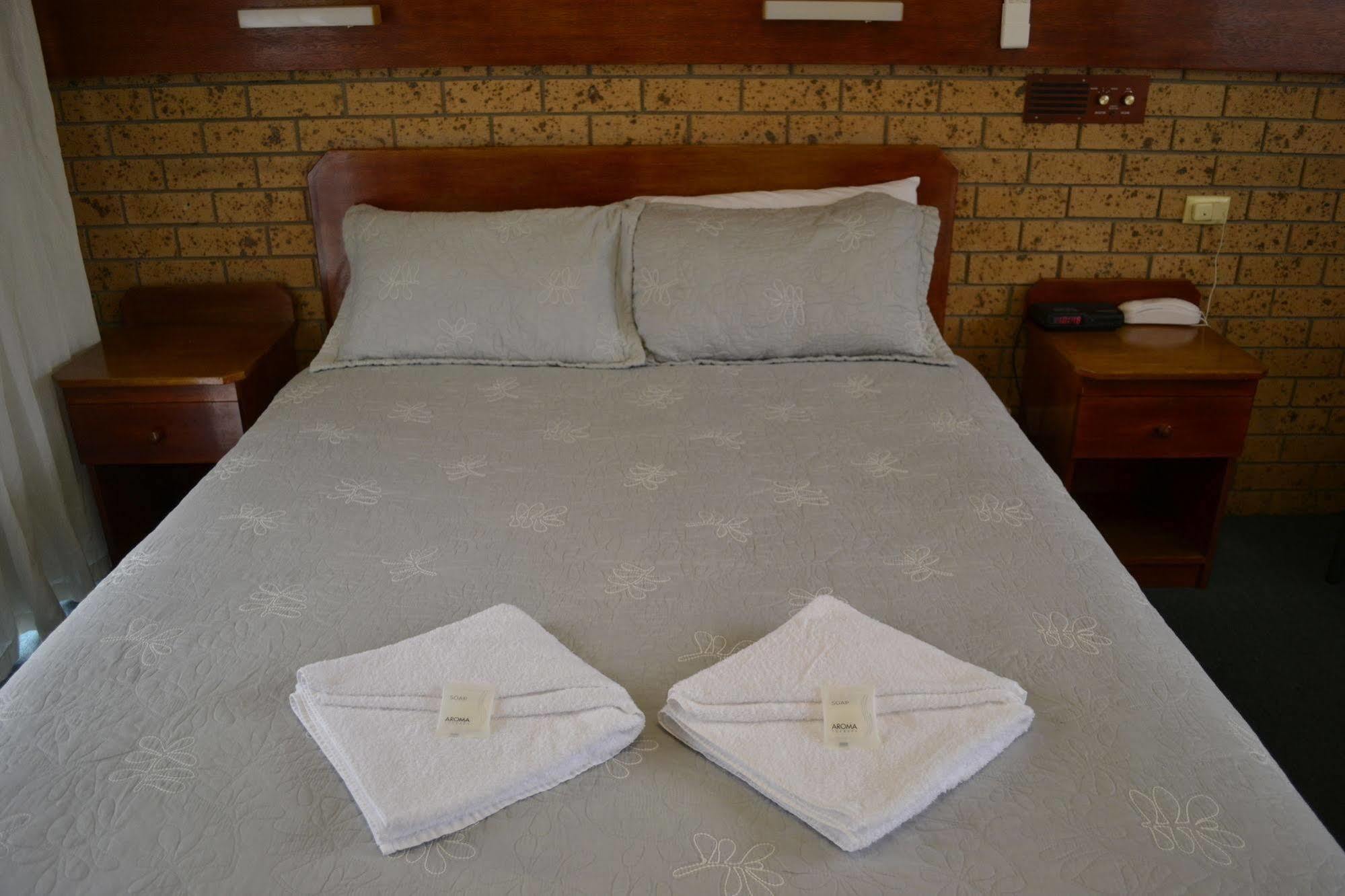 Colac Mid City Motor Inn Exteriér fotografie