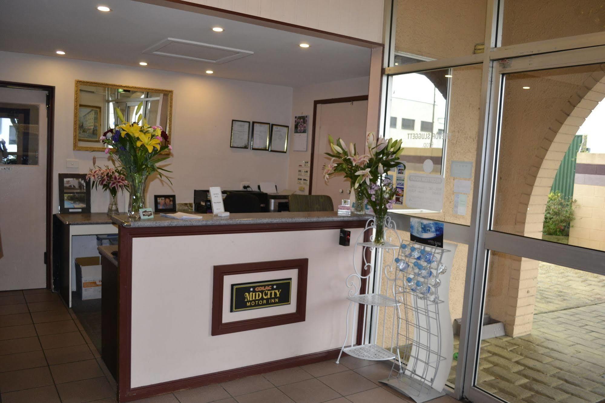 Colac Mid City Motor Inn Exteriér fotografie